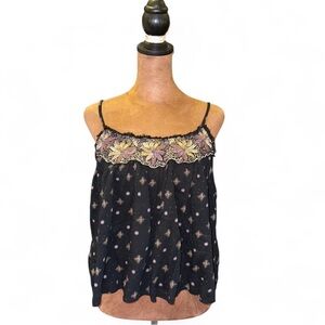 Black Floral Embroidered Camisole NWT American Eagle Size M